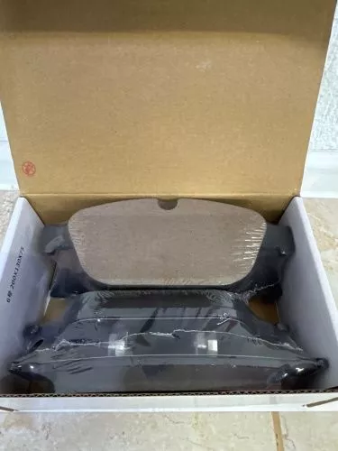 Колодки тормозные передние AUDI A8 S8 Q5 2009 - 2015_4H0698151